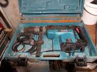 Vând rotopercutor makita HR5001c