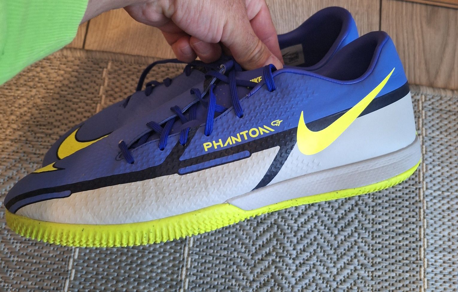 Ghete fotbal Nike Phantom