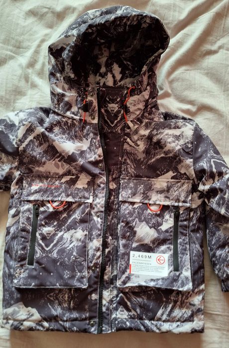 Яке за сноуборд р-р 122