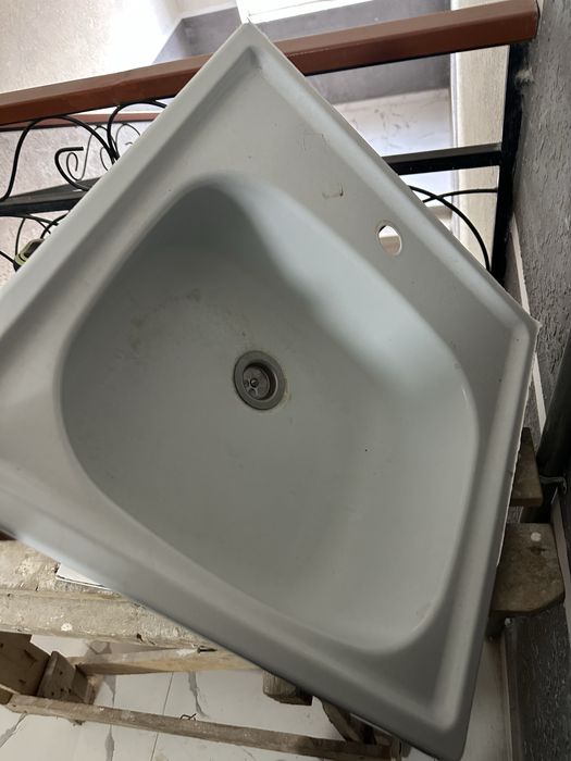 раквина новая с смесительем