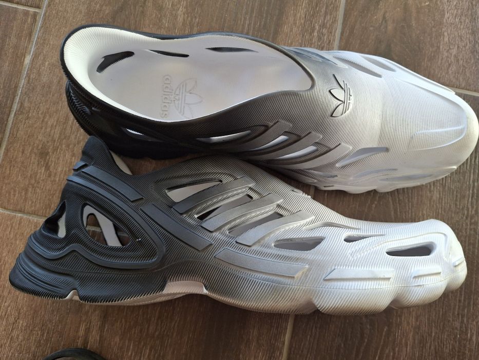 Sneakersi Adidas Adiform Supernova