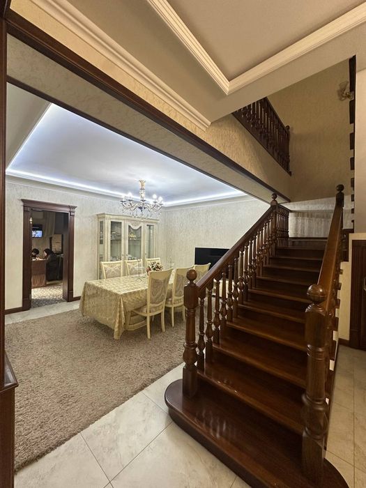 Продается дом на ул. Фирдавсий, ор-р: Бадамзар махалля, 4 сотки