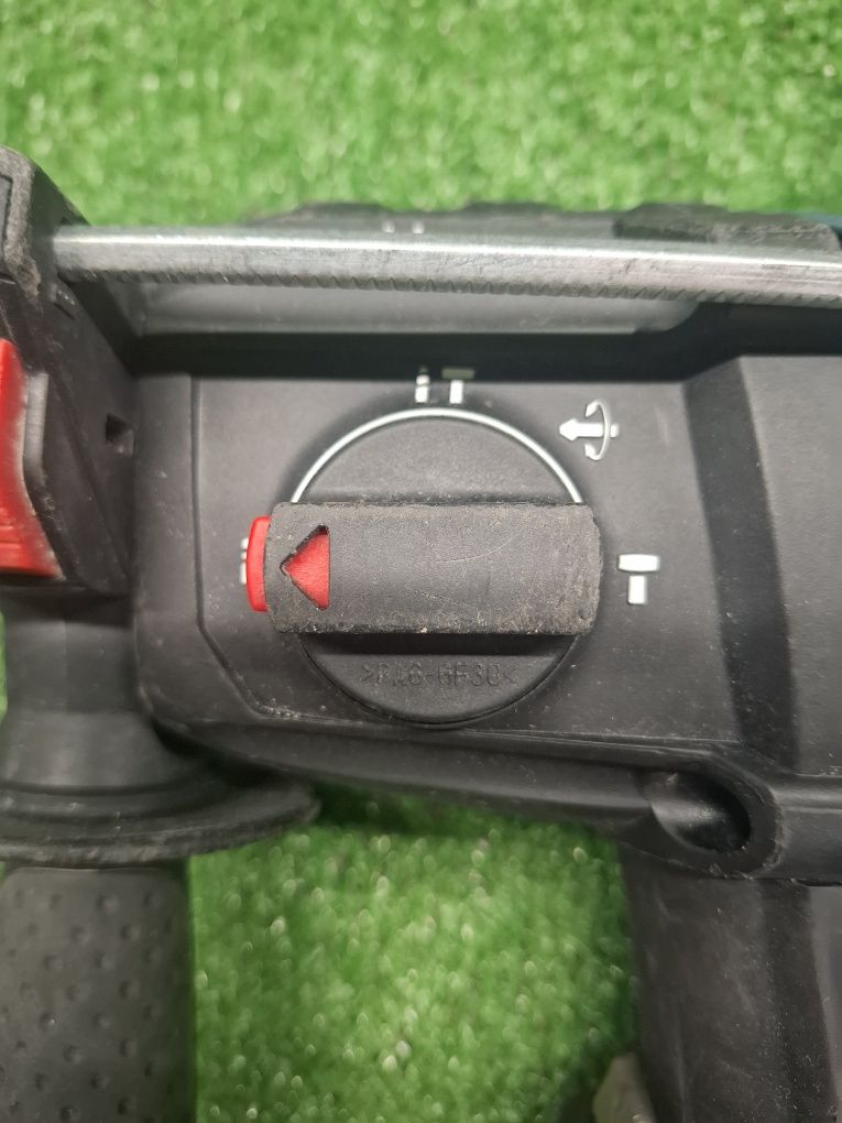 Перфоратор на Bosch GBH 18V-20