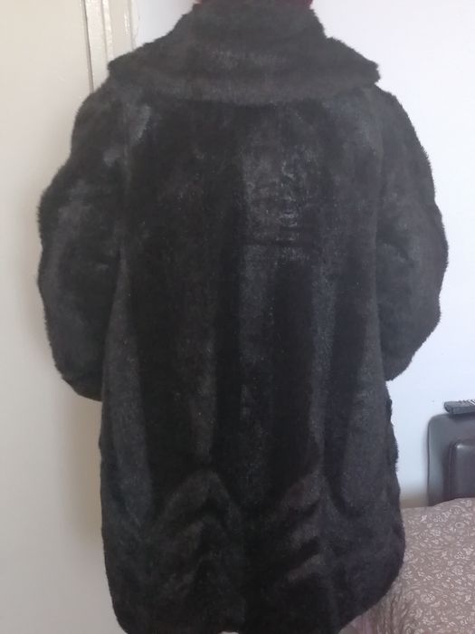 SUPER PRET : Blanita damă (mărimea XL)