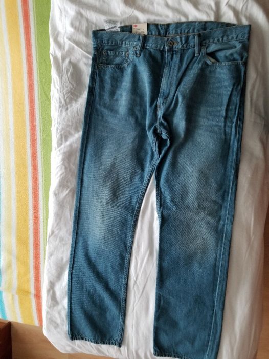 Продавам нови оригинални дънки Леви Щраус