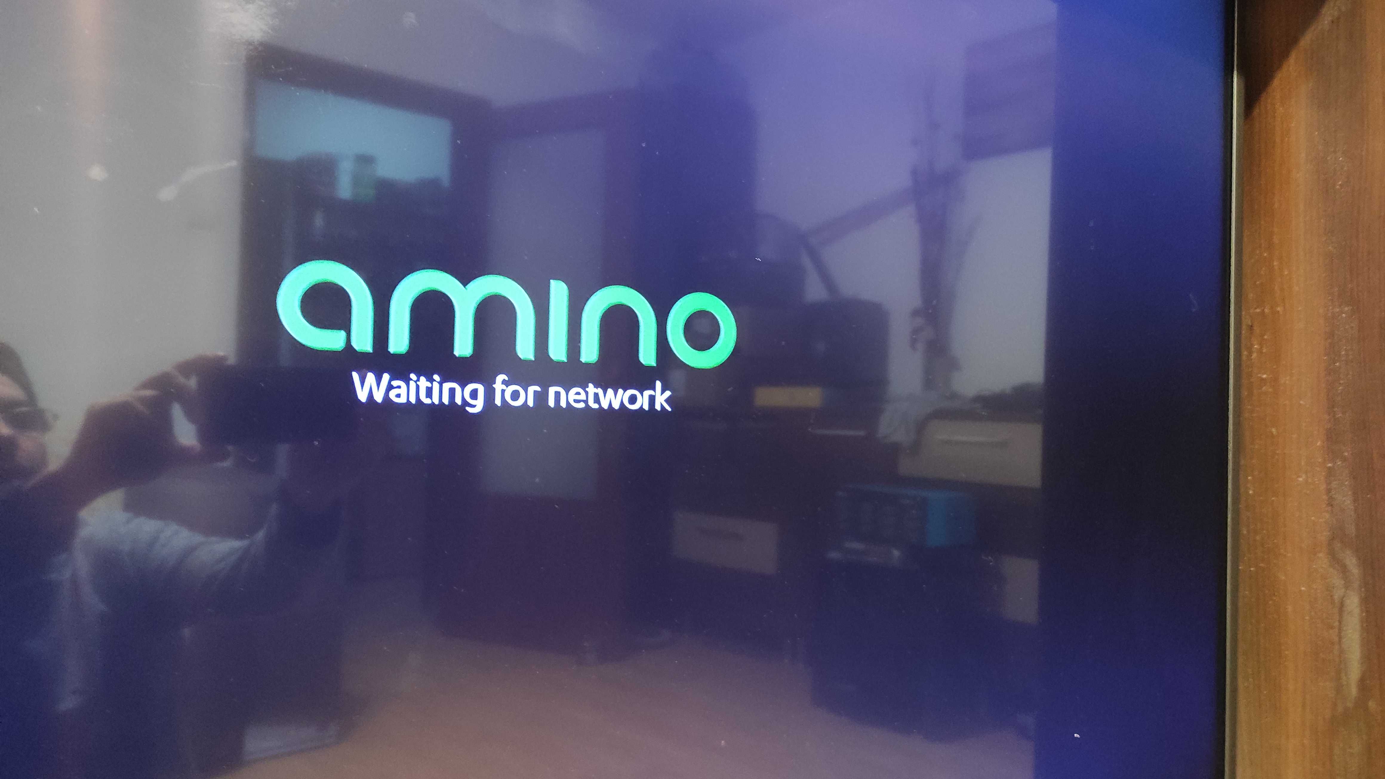 dispozitiv modul periferice IPTV AMINO A140 complet si telecomanda