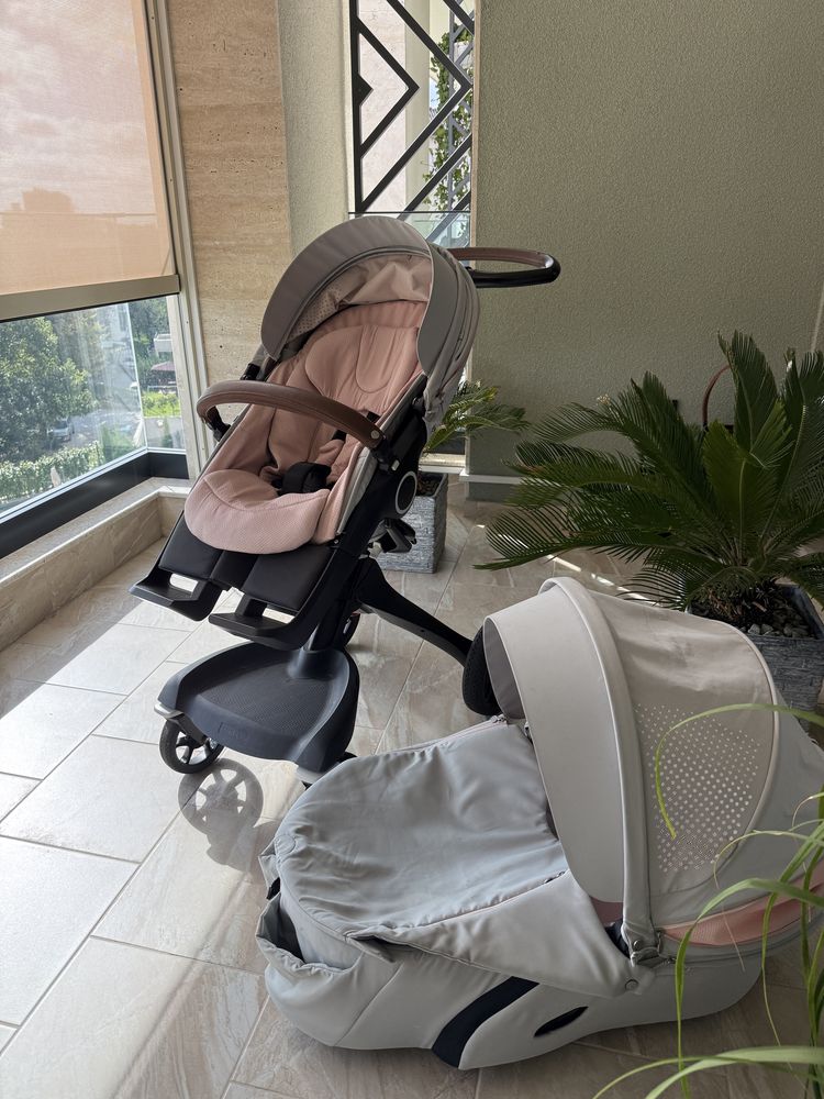 Бебешка количка Stokke Xplory, модел 2021 – розово/сиво