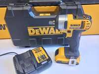 Гайковерт DeWalt DCF880,Батерия 2Ah,Зарядно DCB112 и куфар