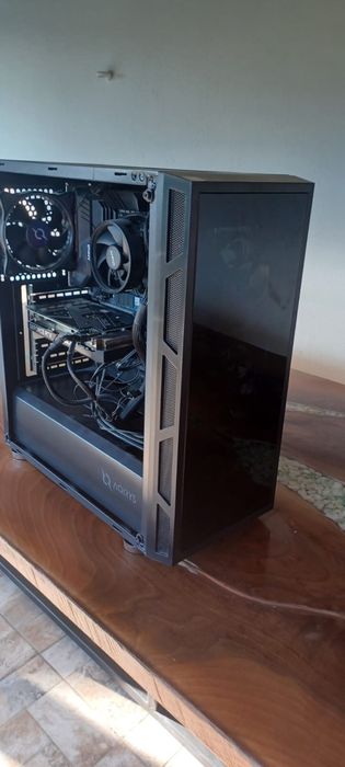 Sistem PC + Monitor + Tastatură