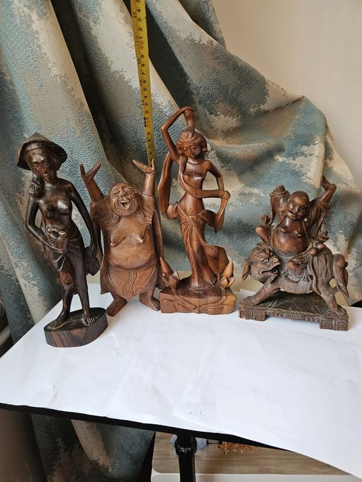 Statuete deosebite din lemn !