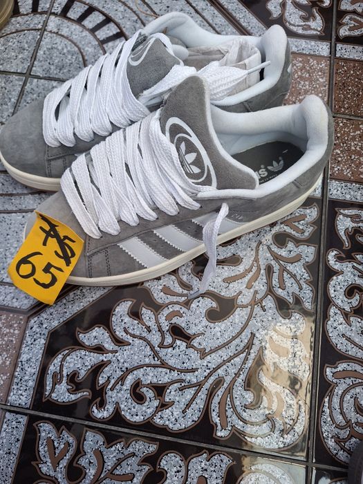 Нови мъжки обувки