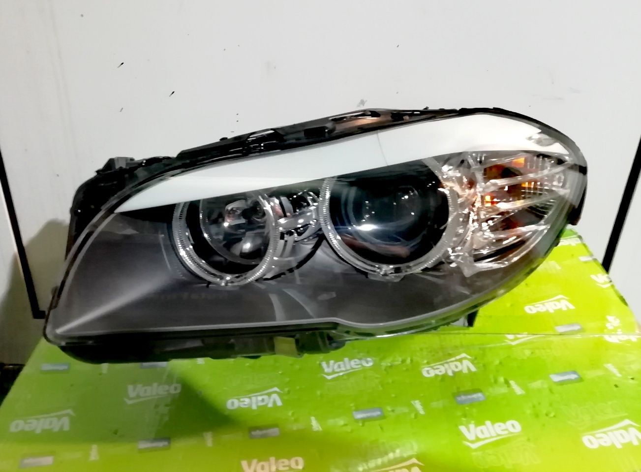Фар фарове за BMW 5 F10 F11 / БМВ 5 Ф10 Ф11-H7 H7+LED - US.