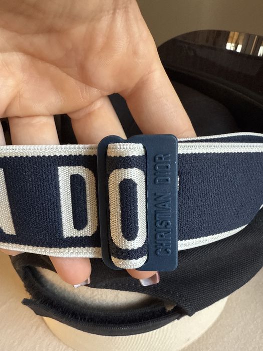 Козирка Christian Dior