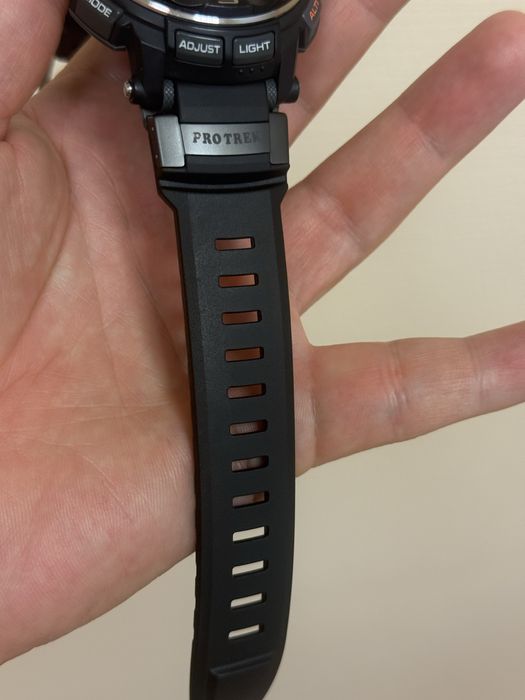 Японские наручные часы Casio G-SHOCK PRW 2500 фом