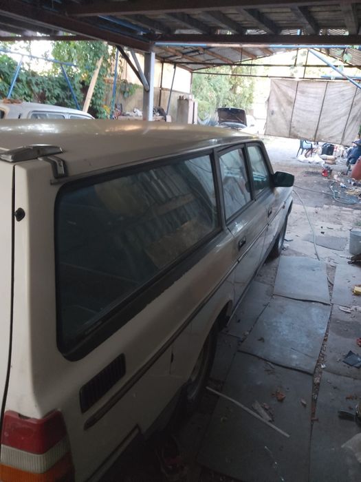 Vând urgent Volvo 240 de epoca