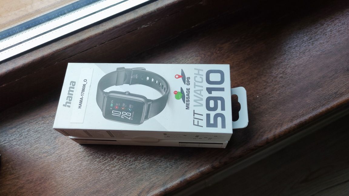 Смарт часовник Hama Fit Watch 5910