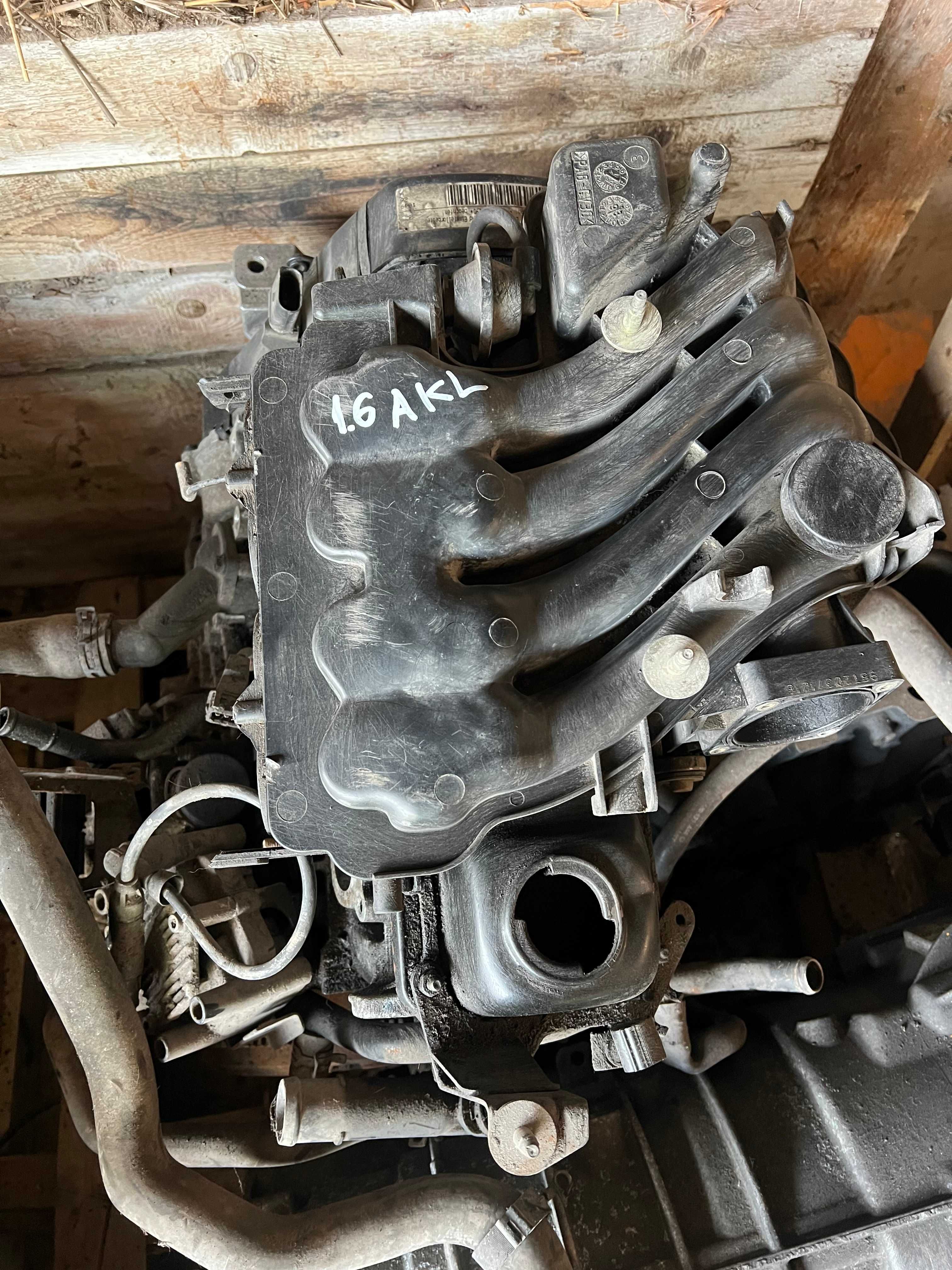 Motor Volkswagen VW Golf 4 1.6 SR AKL Polo Ibiza A3 Bora