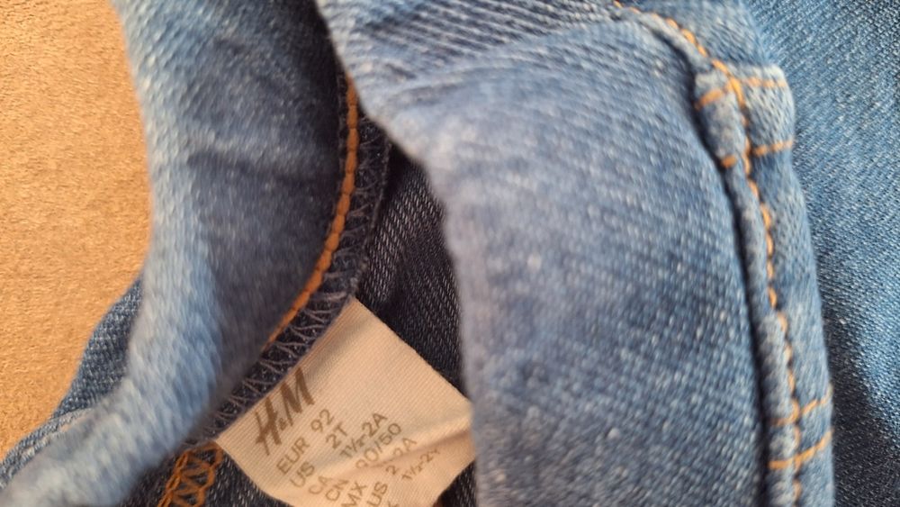 Дънки за момиче lc Waikiki 10 лева 92-98