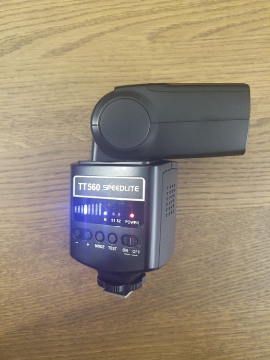 Светкавица Neewer TT560 Speedlite