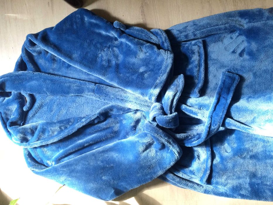 Нов мек и пухкав  мъжки халат Л/ХЛ.