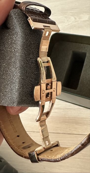 Продавам часовник POLO & RACQUET CLUB