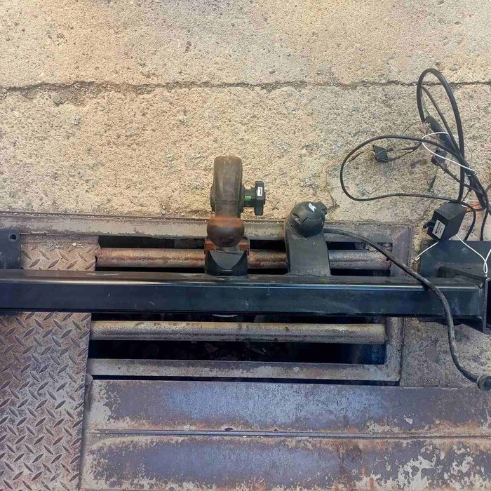 Теглич за Ситроен C4