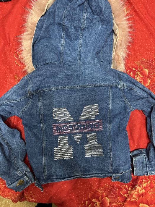 Продается зимняя джинсовая куртка