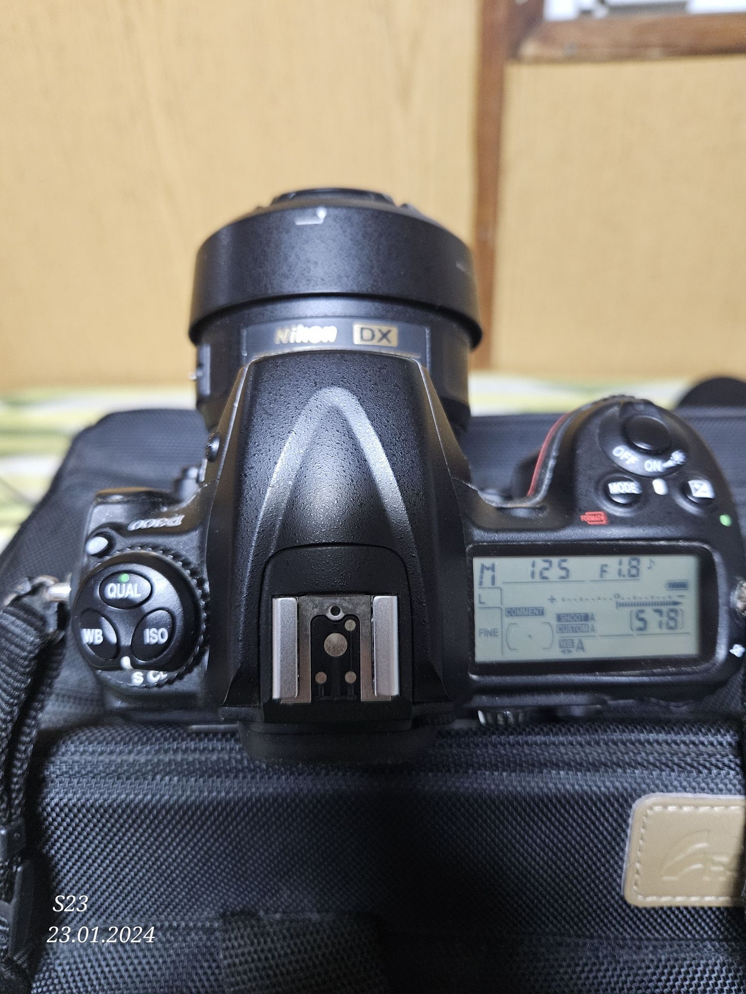 Nikon D300 ieftin, doar body, funcționează impecabil