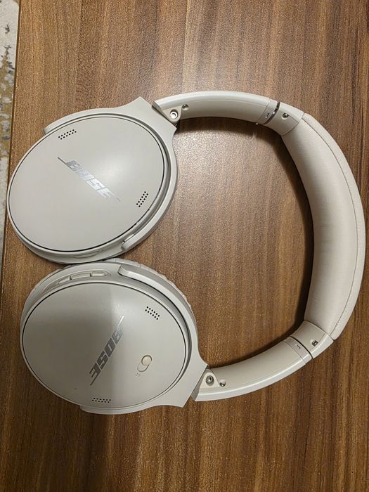 Casti cu anulare zgomot Bose QuietComfort White Smoke