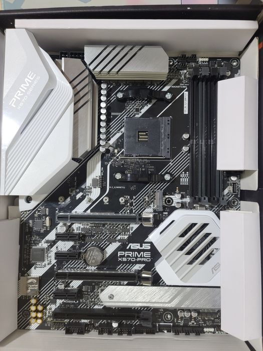 Материнская плата ASUS Prime x570-pro AM4 socet , ddr4 .