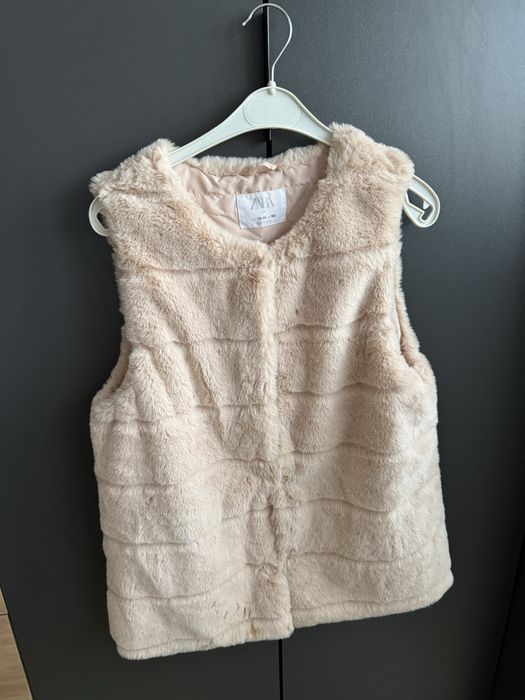 Елек  на    Zara