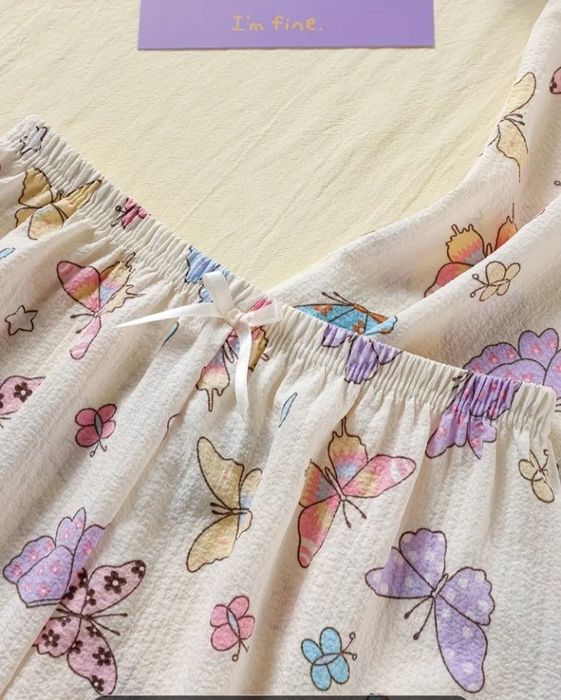 Красивая девушкам