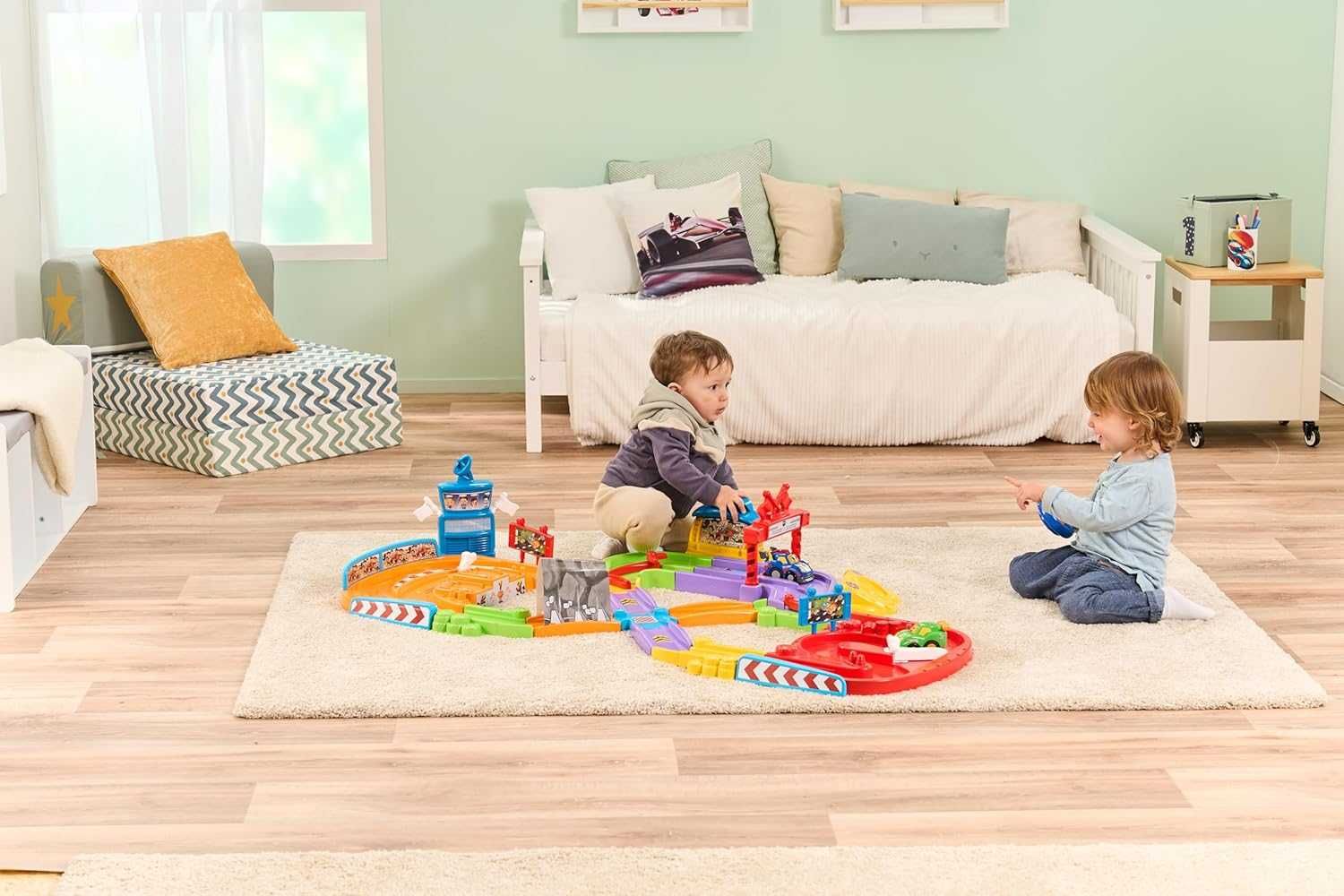 VTech Toot-Toot Drivers Комплект писта с 2 коли, дистанционно