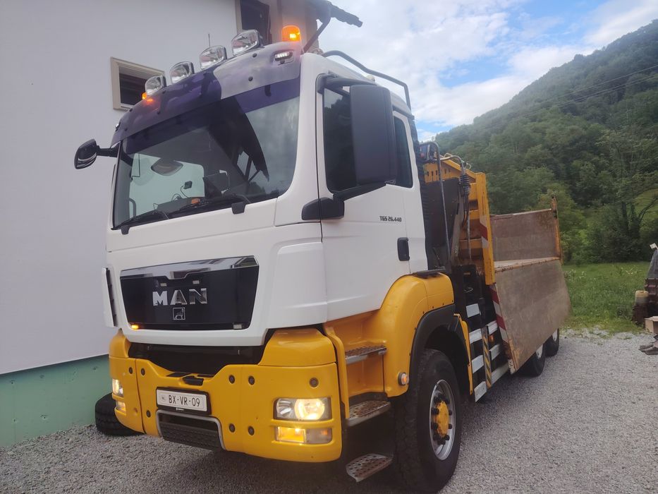 MAN 6X6 Bascula cu macara