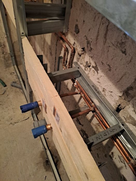 Instalator cu experiență