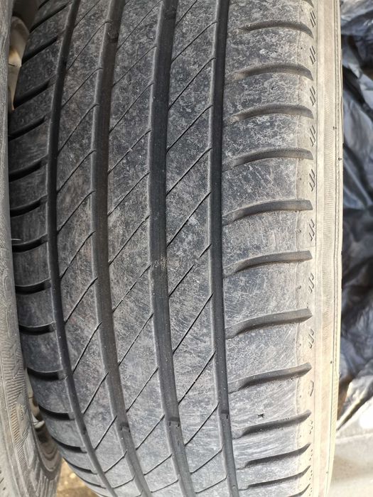 Гуми 4 бр. 215 60 16 летни гуми Kleber Dynaxer Hp4 lx DOT 0920