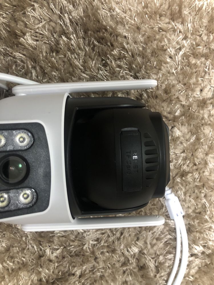 8MP IP Камера 2в1 два обектива PTZ Wifi 5x цифрово увеличение