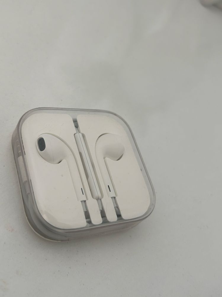 Слушалки на apple