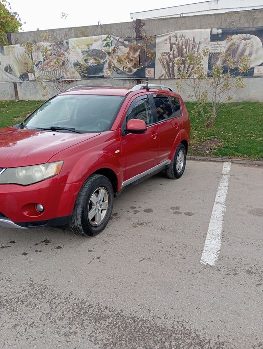 Vând Mitsubishi Outlander - 2.0 - |4x4| - 2009