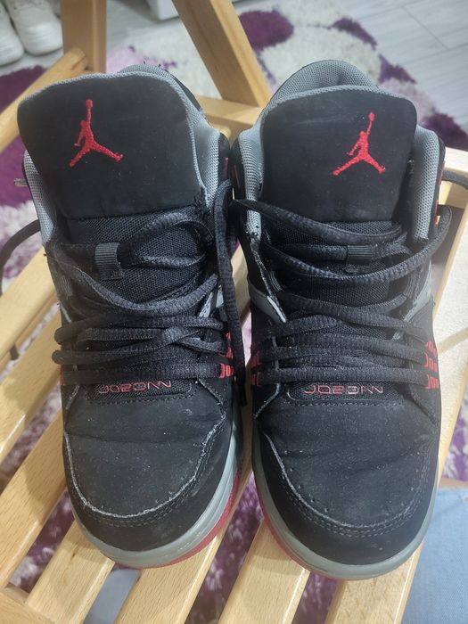 Jordan  purtați de câteva ori