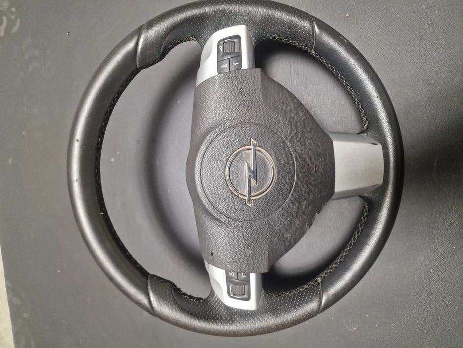 Volan piele cu comenzi Opel Zafira b, Astra h