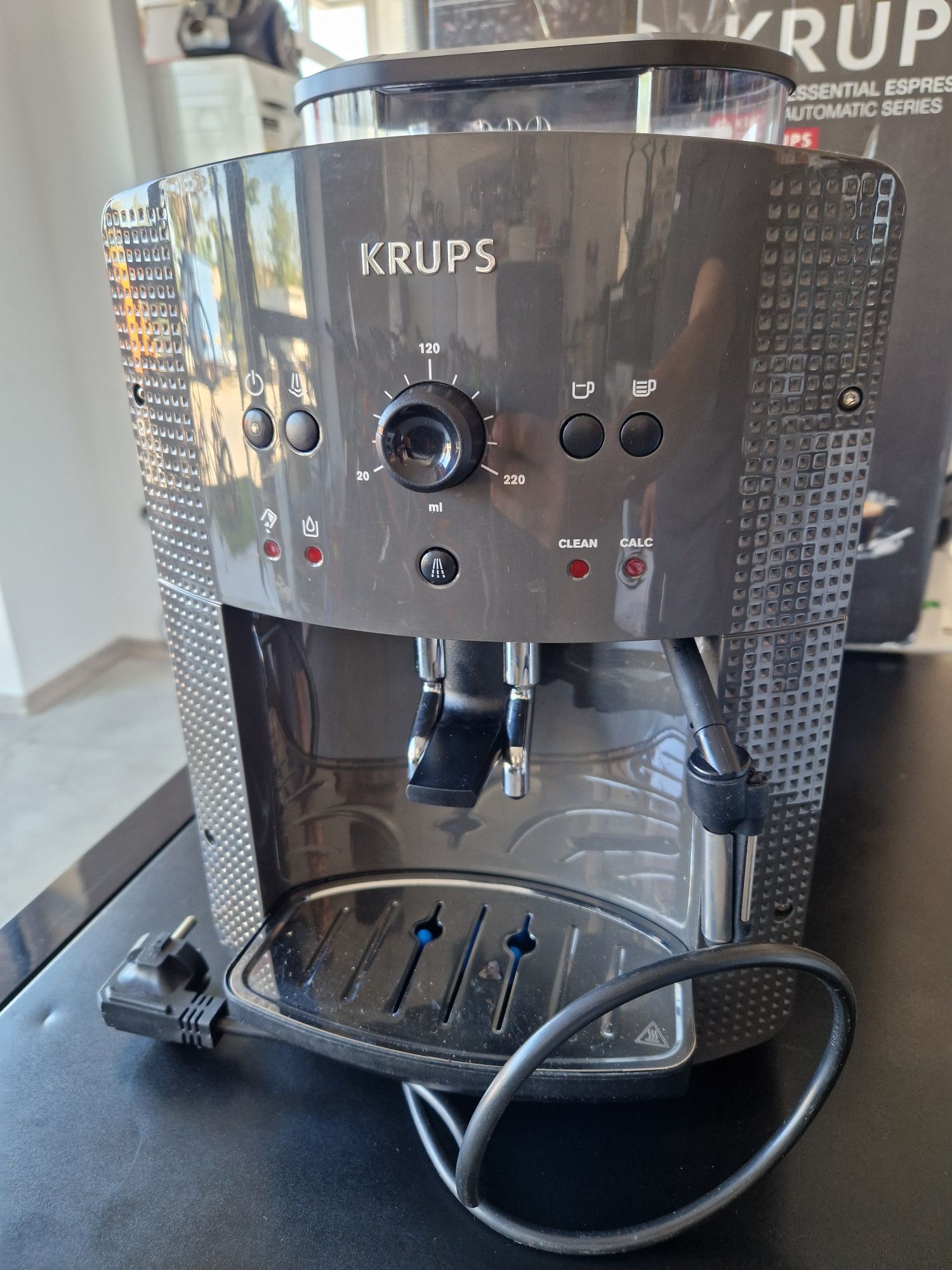 Кафе машина Робот KRUPS Essential