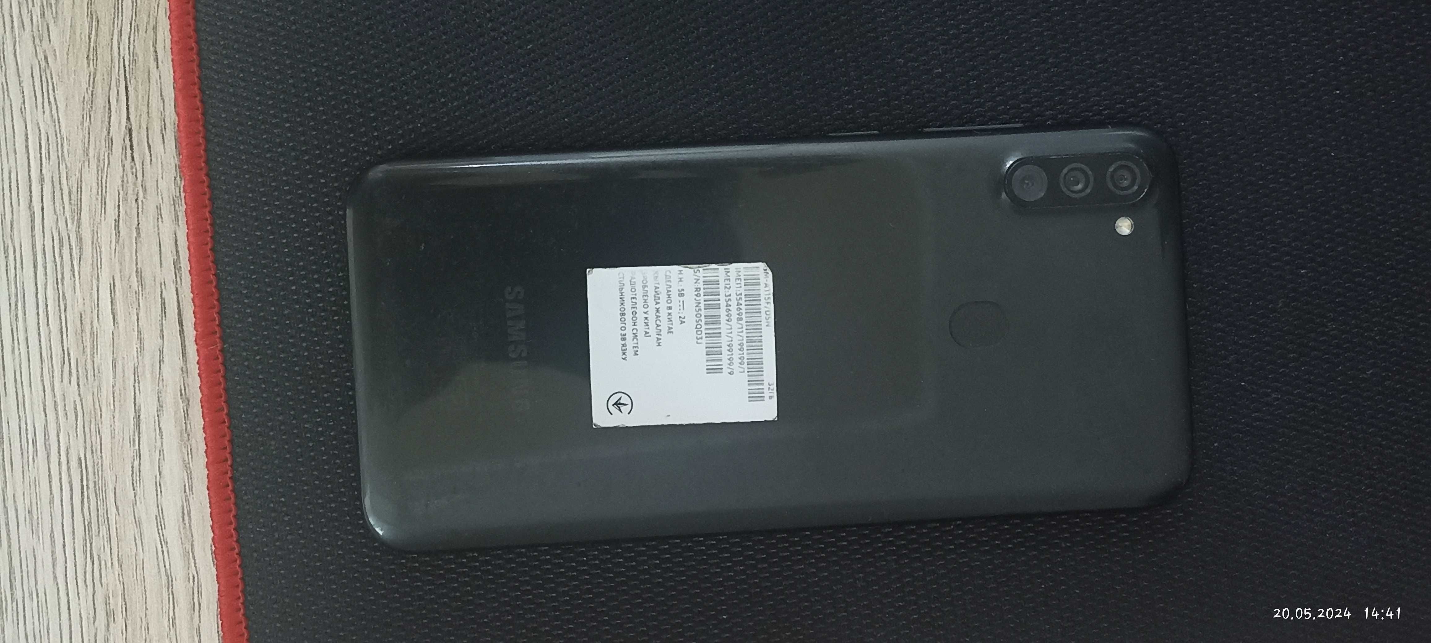 Продам смартфон Samsung Galaxy A11