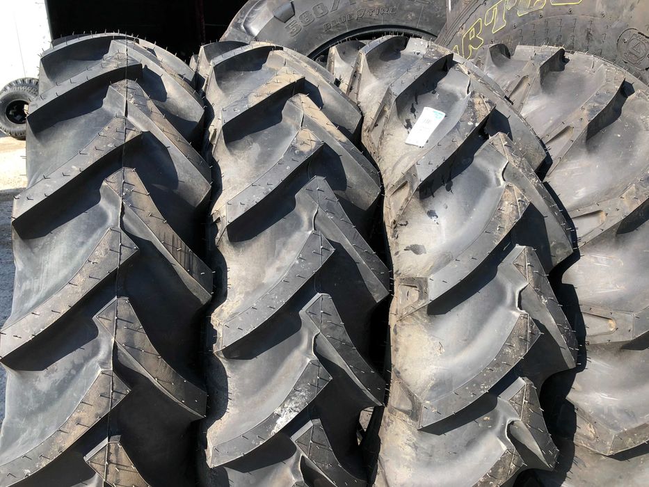 Cauciucuri noi 12.4-32 BKT 8 pliuri anvelope pentru tractor spate