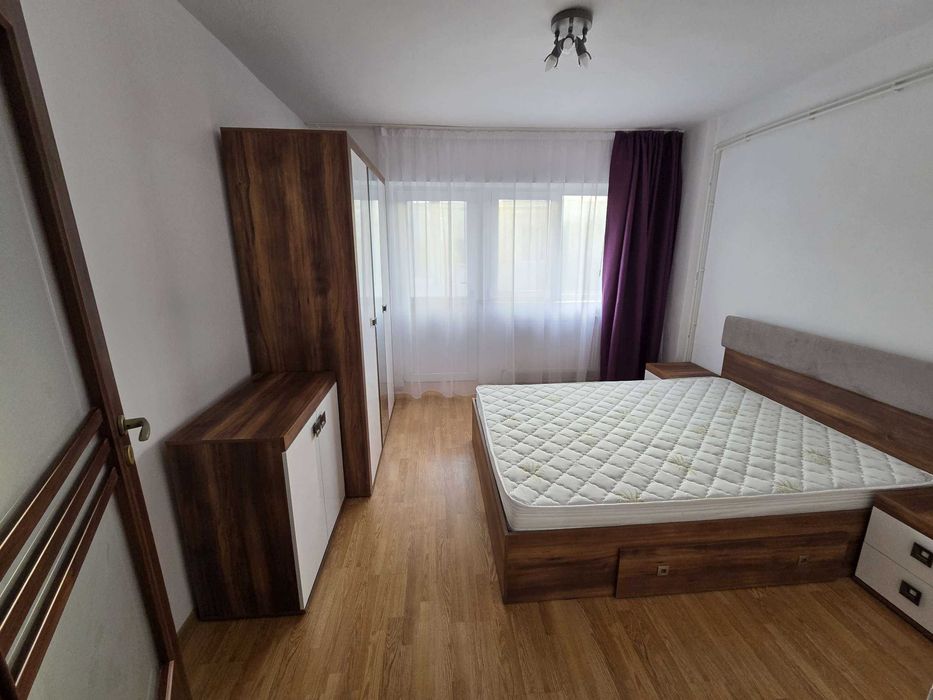 Inchiriez apartament 2 camere la intersectia Bdul. Tomis cu Soveja