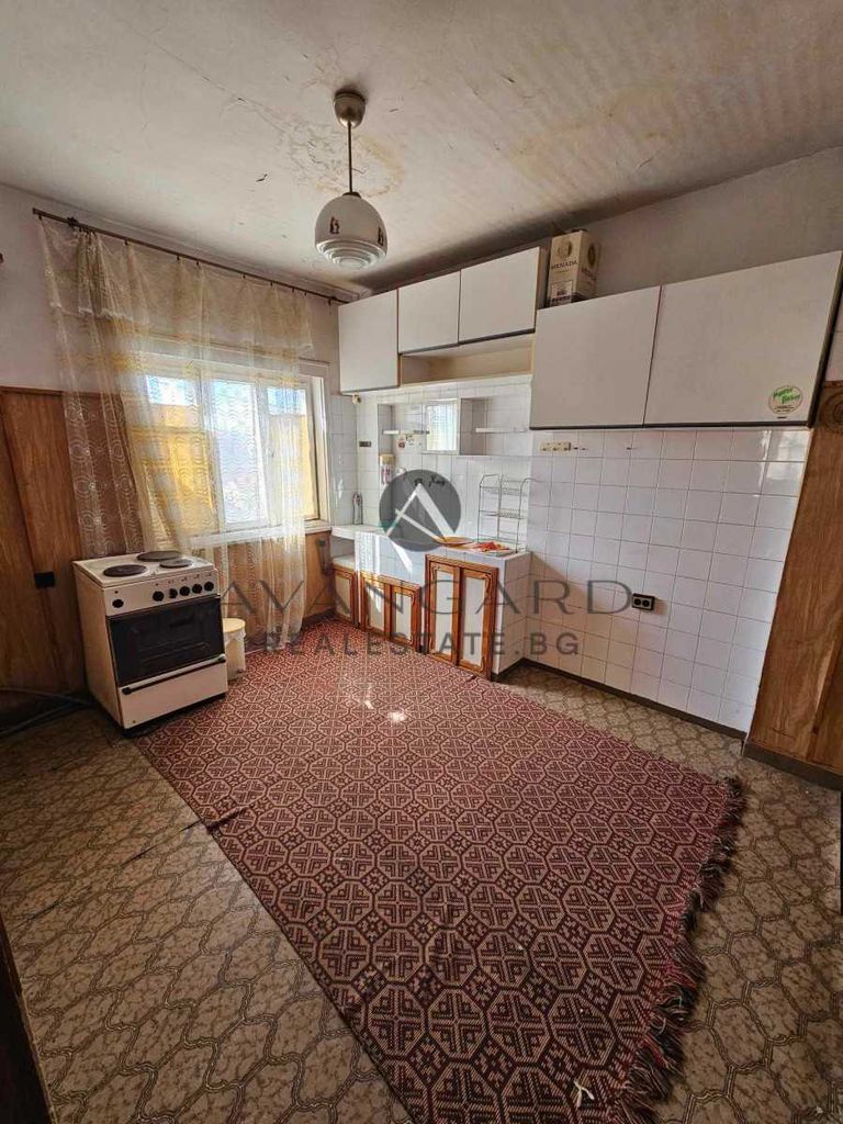 Продава се Къща в с. Марково, Област Пловдив - 150 кв.м за 1088 €/кв.м - Снимка #2