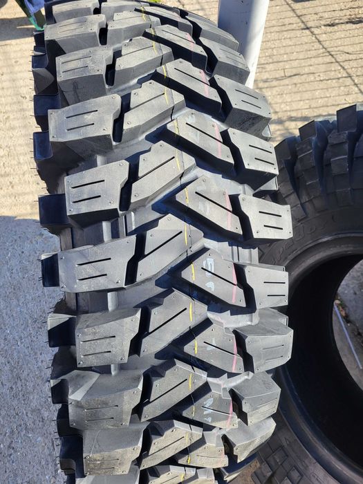 Vand anvelope noi off road MT  35x12,5 R15 Maxxis Trepador BIAS