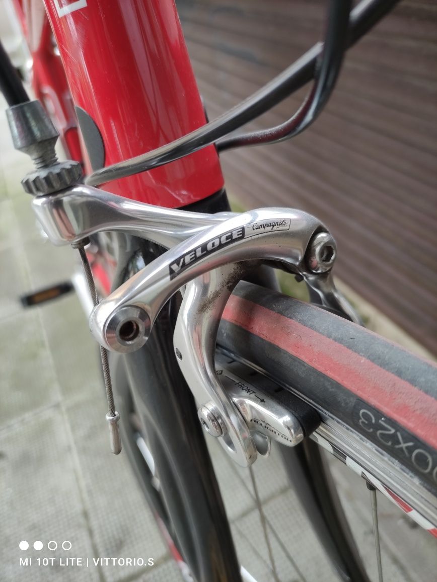 Шосеен велосипед Ferrus Racing CRI Twin Air 28 Campagnolo Veloce