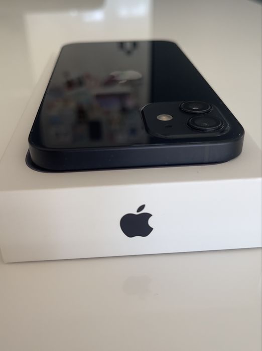 Apple iPhone 12 128GB в Перфектно състояние - Син