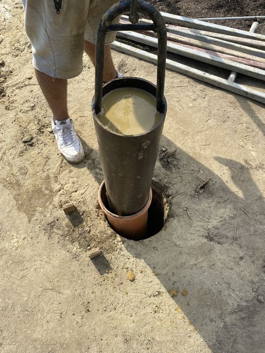 Foraj puturi de apa manual